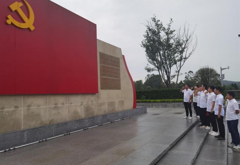 BBIN·宝盈集团(中国)有限公司官网建设党支部开展“党建引领聚协力 切记初心营生长”主题党日运动 (2)_800-550 BBIN·宝盈集团(中国)有限公司官网建设党支部开展“党建引领聚协力 切记初心营生长”主题党日运动 (2)_800-550