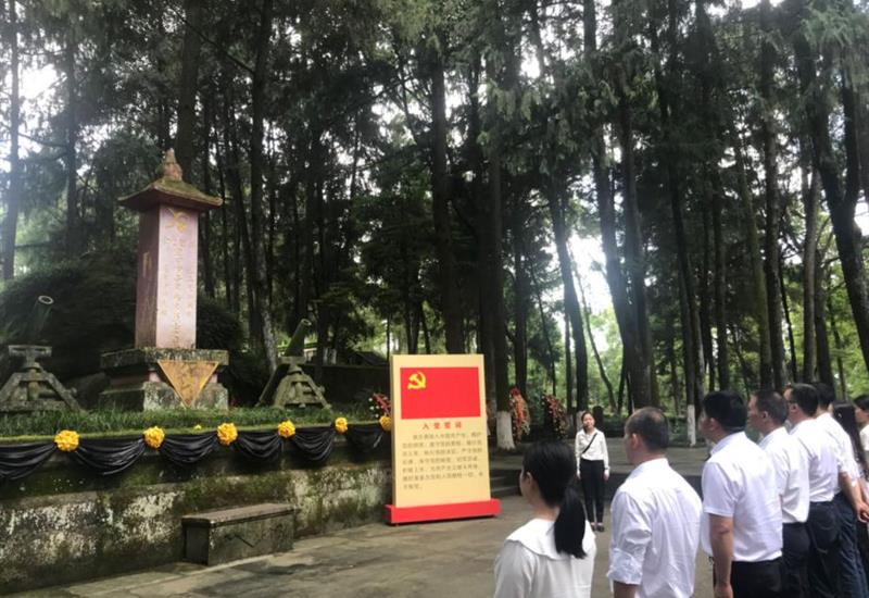 坚持党建引领 筑牢消防“红色屏障” 海晶石油开展“我是消防员”党建运动 (5)_800-550 坚持党建引领 筑牢消防“红色屏障” 海晶石油开展“我是消防员”党建运动 (5)_800-550